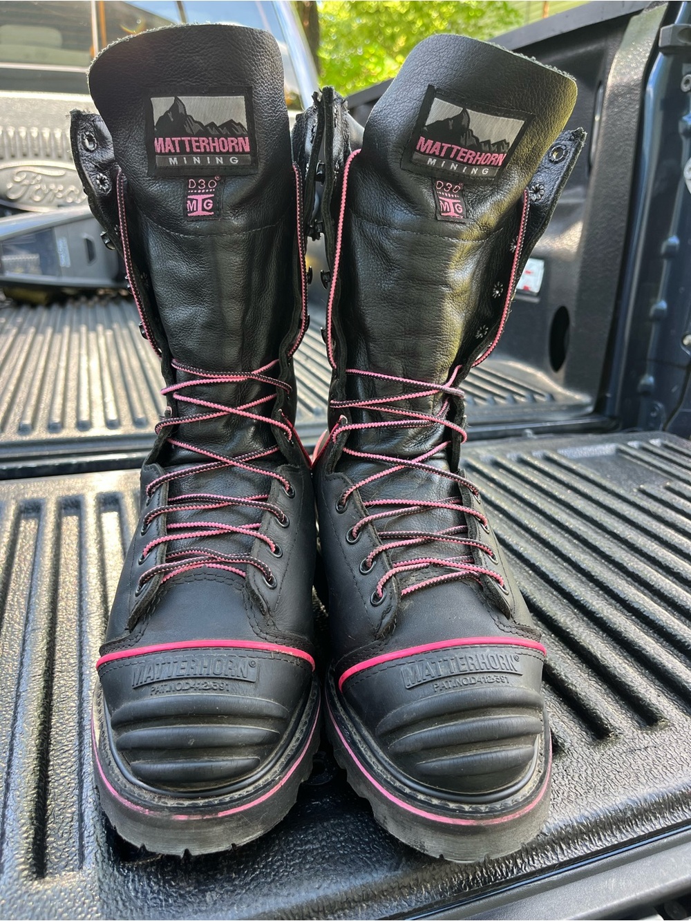 Matterhorn Mining Women’s Black Combat Boots with Pink Accents